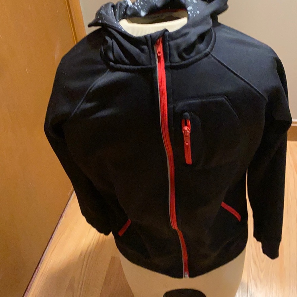 Lands End sweatshirt Boys size M